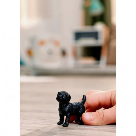 SCHLEICH FARM WORLD must Labrador retriiveri kutsikas