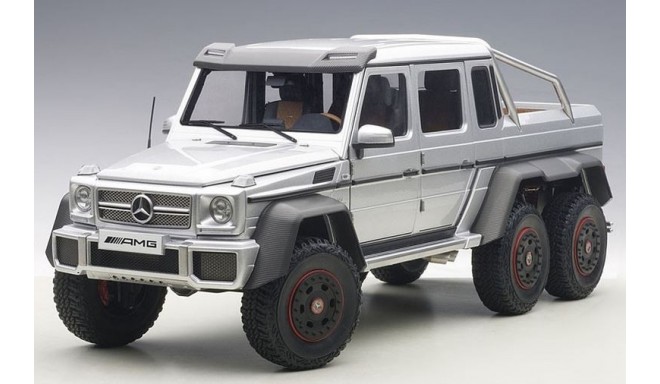 Autoart model car Mercedes-Benz G6 3 AMG 6X6, silver