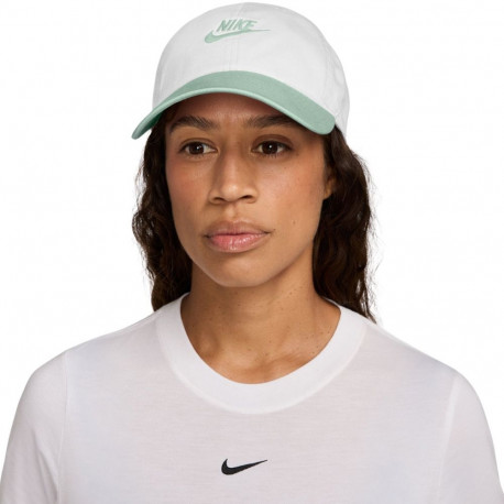 Nike nokkmüts FB5368 105 club M/L, valge-mündiroheline
