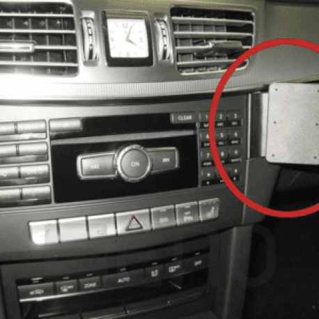 Brodit ProClip MB E-Klasse Sedan/Stationwagon Bj. 14-16