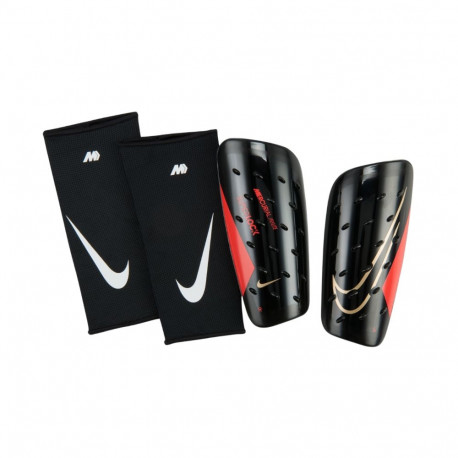 Ochraniacze piłkarskie Nike Mercurial FlyLite SuperLock czarne DN3608 011 M