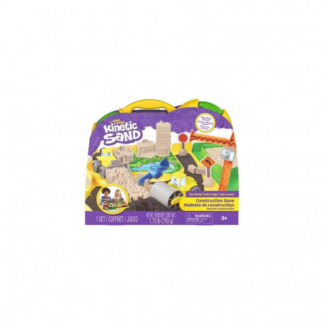Kinetic Sand , Construction Zone Playset with over 1lb of Moldable Play Sand and 2 Toy Trucks, Crane