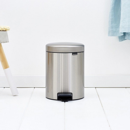 Brabantia pedaalprügiämber newIcon Round, harjatud teras