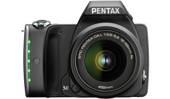 Pentax K-S1 + 18-55mm Kit, must