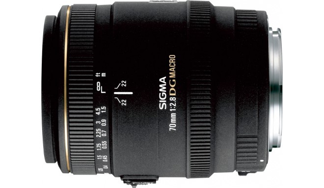Sigma 70mm f/2.8 EX DG Macro lens for Nikon