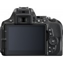 Nikon D5600 + Tamron 18-400mm, must