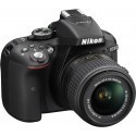 Nikon D5300 + 18-55mm VR II Kit must