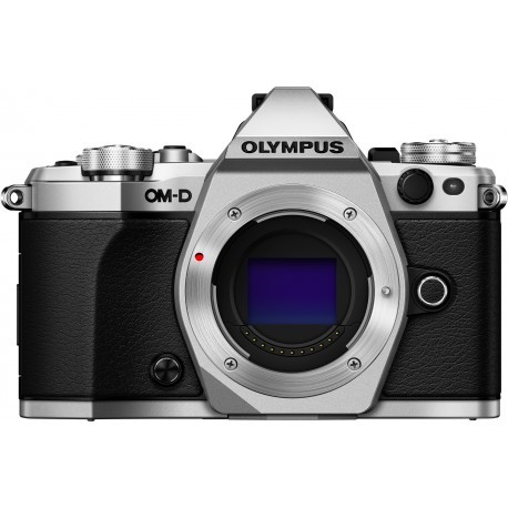 Olympus OM-D E-M5 Mark II + Tamron 14-150mm, hõbedane