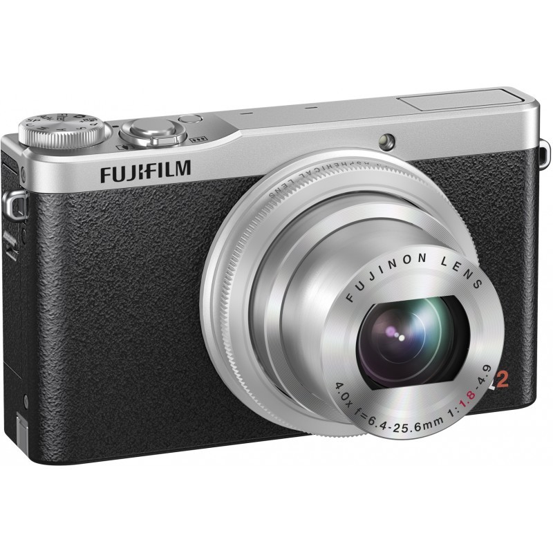 FUJIFILM XQ2 SILVER デジタルカメラ【純正ケース付き】+spbgp44.ru